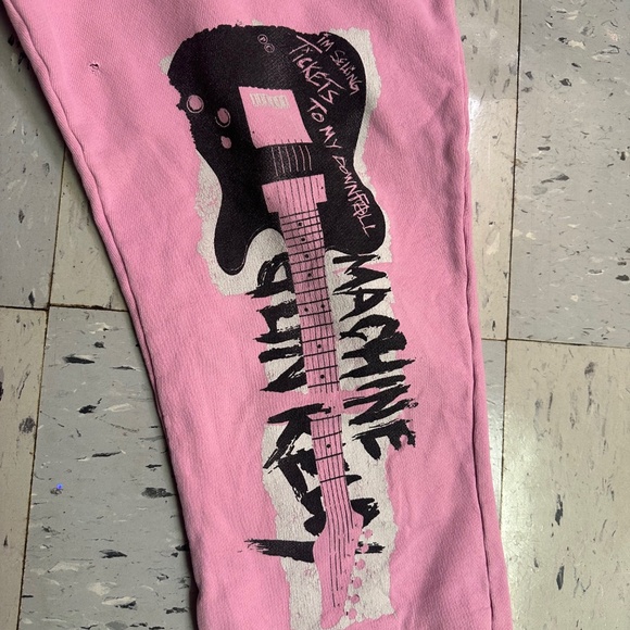 MGK Machine Gun Kelly Pink Tickets To my Downfall Sweatpants XL (Unisex) - Picture 7 of 9